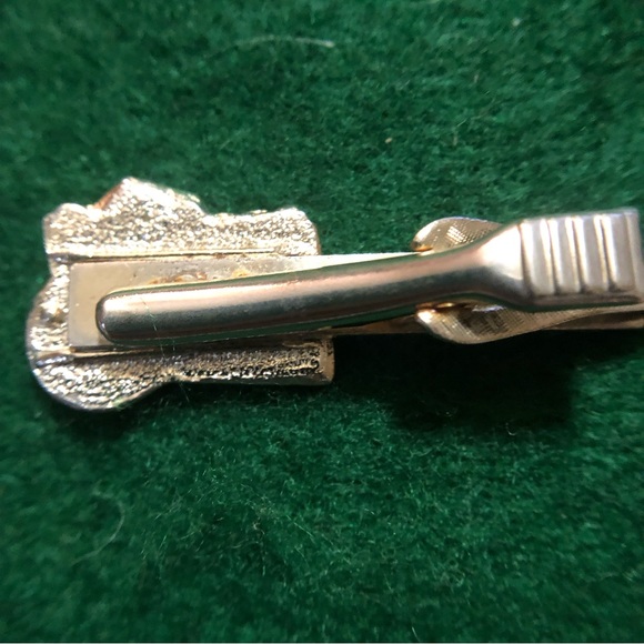 vintage silver tone Nikon camera tie clip - Picture 5 of 5